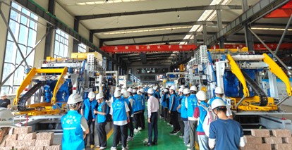 শিল্প-শিক্ষাৰ সংহতিয়ে স্মাৰ্ট উৎপাদনৰ বাবে নতুন গতিবেগ জ্বলাই তোলে